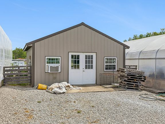 12th image of 2461 Bodenham Rd