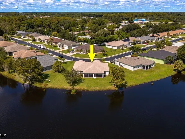 2560 Hawks Preserve Dr, Fort Myers, FL 33905