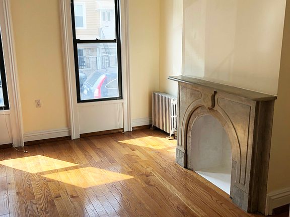 2nd image of 78 Newell St #1