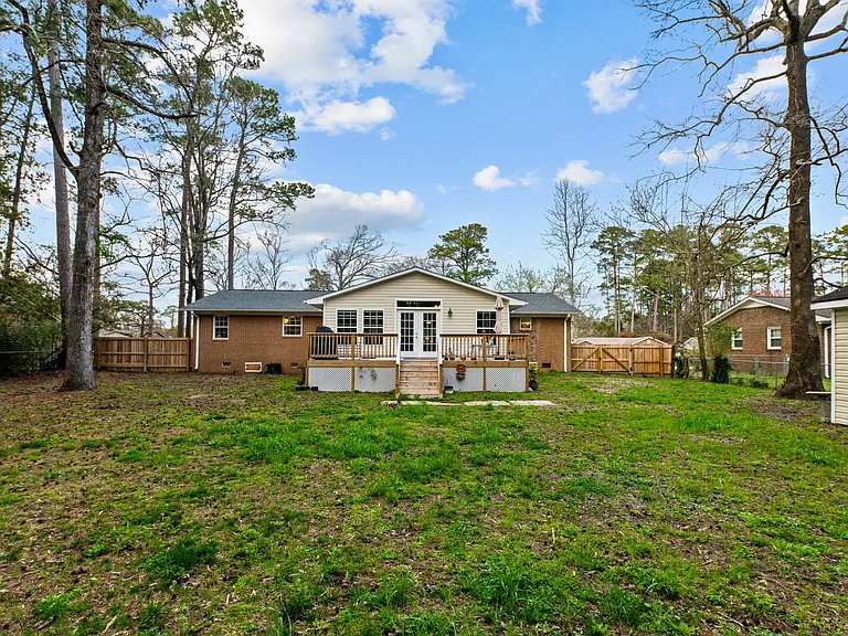 2211 Steeple Chase Dr — Photo 40