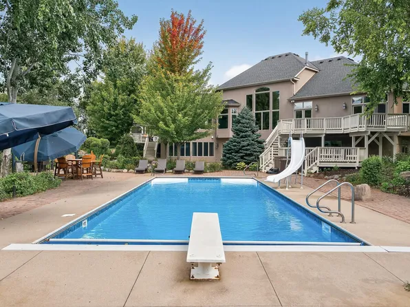 6155 Country Ln, Loretto, MN 55357