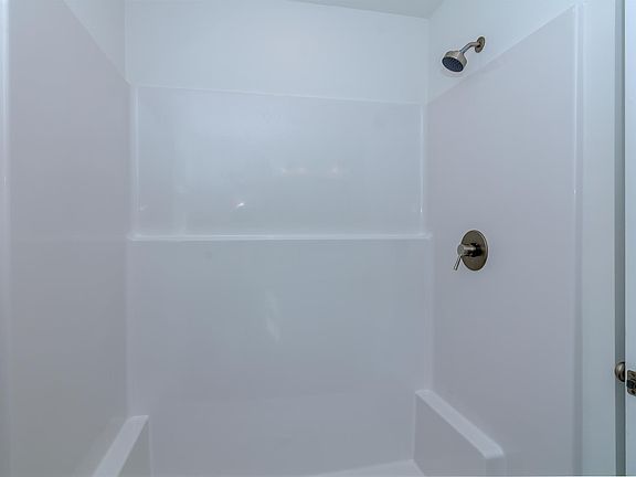 5th image of 311 Ponder Rd