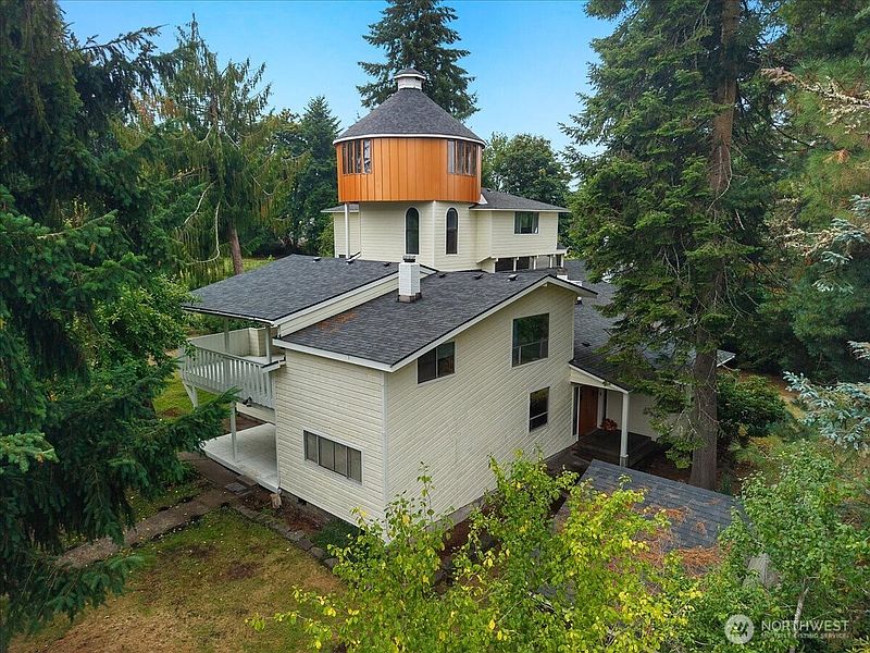 5th image of 1497 Old Military Road SE