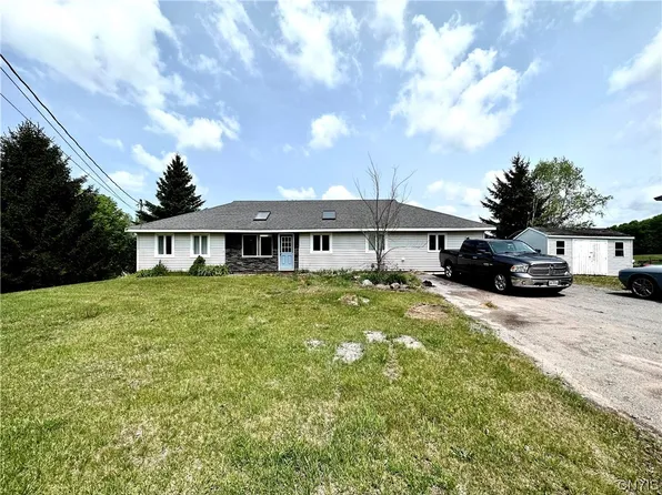 41909 Avery Rd, Natural Bridge, NY 13665