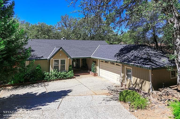 2nd image of 12984 Lake Wildwood Dr