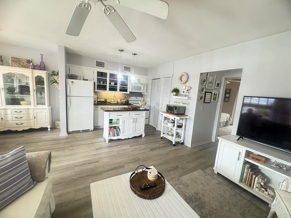 5505 N Ocean Blvd #3-205