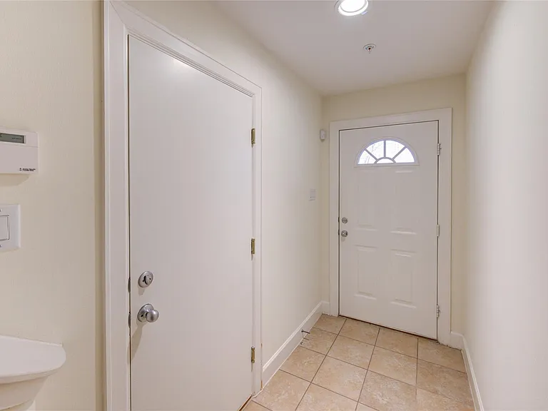 2710 Hullsmith Dr #402 — Photo 6