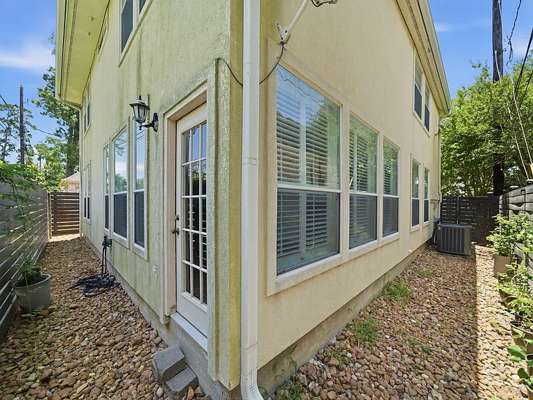 1413 Whispering Pines Dr #5 — Photo 21