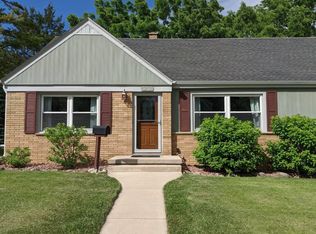 840 W 3rd Ave, Port Washington, WI 53074