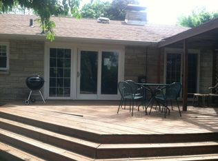 810 Ventura Rd, Champaign, IL 61820