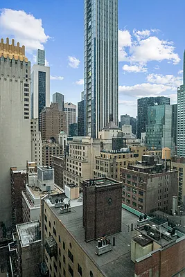 Rented by CitiSuites International Realty | media 2