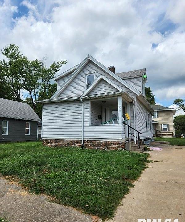 2nd image of 520 W Pierce St