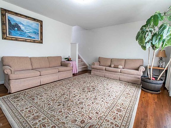 5th image of 2363 Camilla Dr