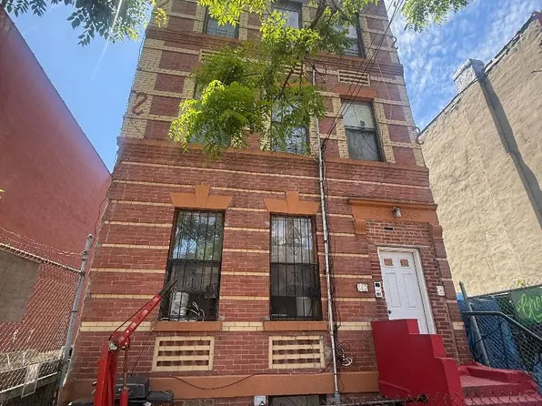 442 Linwood Street image 1 of 1