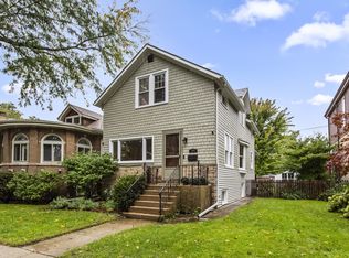 2626 W Morse Ave, Chicago, IL 60645