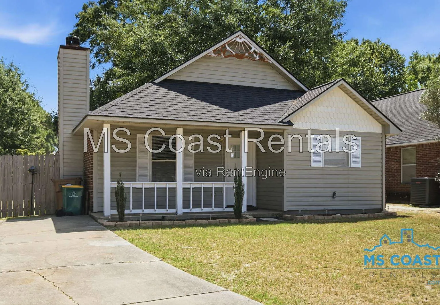 3 bed, 2.0 bath, 1307 sqft, $1,749 — Photo 2