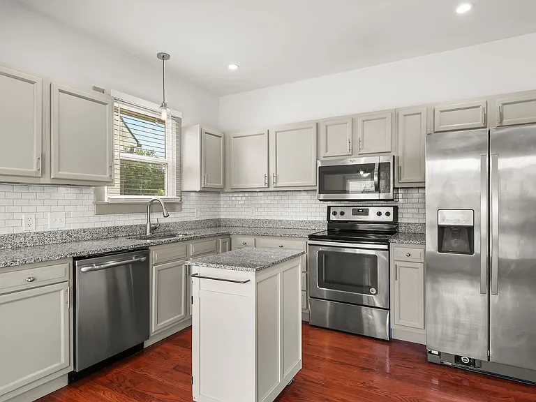 107 Wilmington St — Photo 13