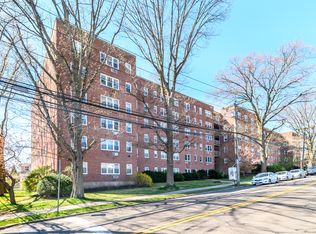 54 W North St #122, Stamford, CT