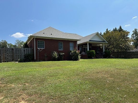 2nd image of 51 Windwood Dr