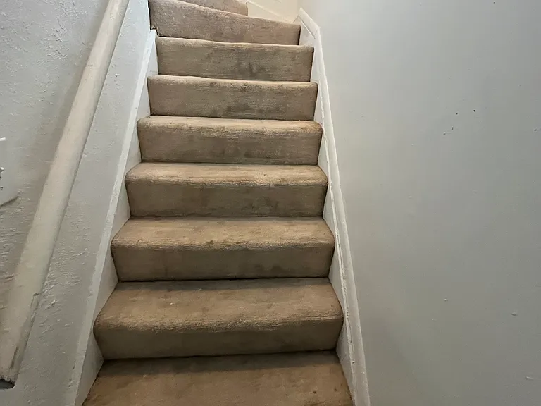 313 E University Ave — Photo 15