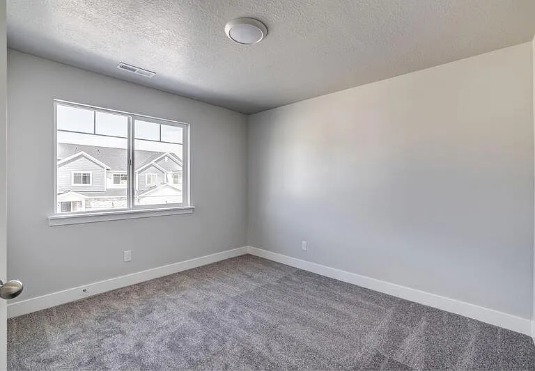 4199 W 2010 N #MASTER — Photo 17