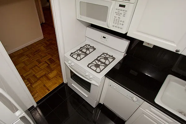 Rented by GoodRock Realty | media 28