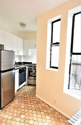 Rented by Bold New York | media 7