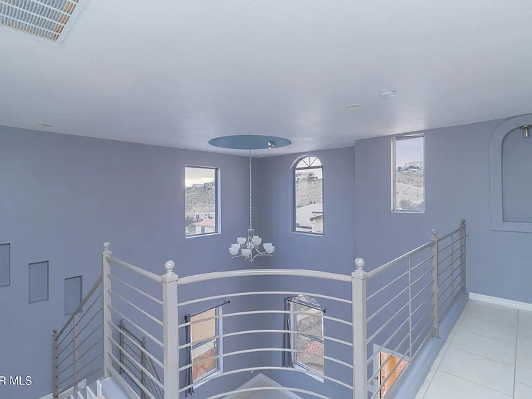 4744 Excalibur Dr — Photo 26