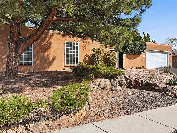 3rd image of 2312 Punta De Vista Dr NE