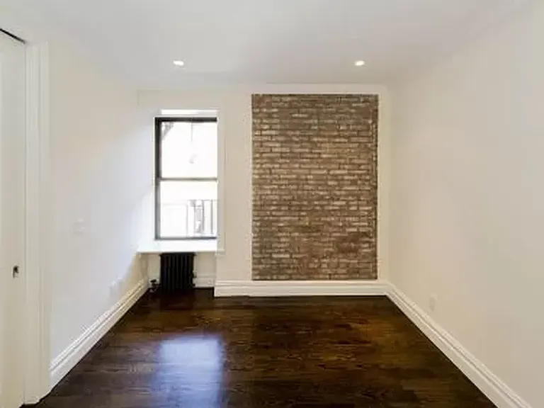 170 W 83rd St #4E — Photo 4