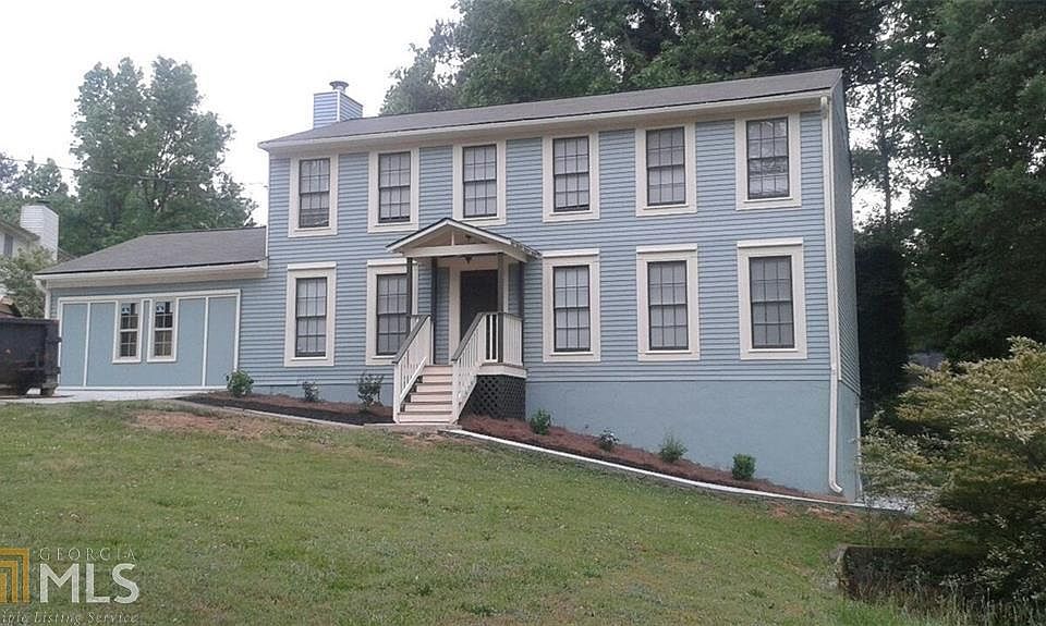 2nd image of 628 Bantry Ln