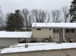 87 Kittle St, Williamstown, WV