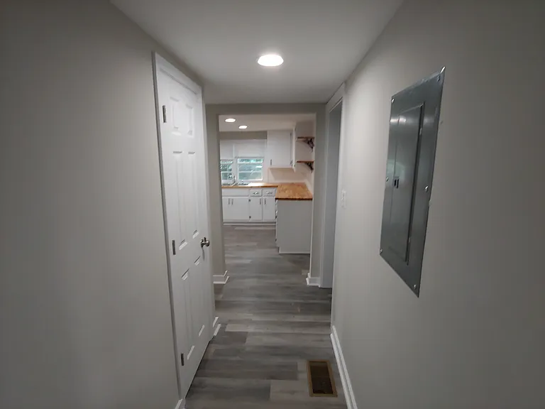 511 Adams Dr — Photo 10