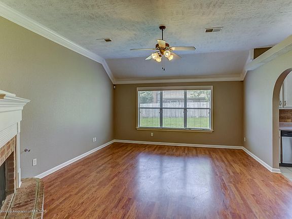 5th image of 13102 Braybourne Pl