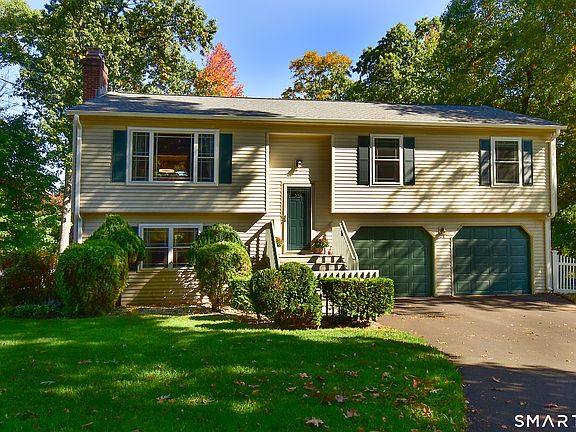 3rd image of 78 Sunnyview Drive