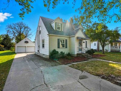 608 5th St, Kalona, IA, 52247