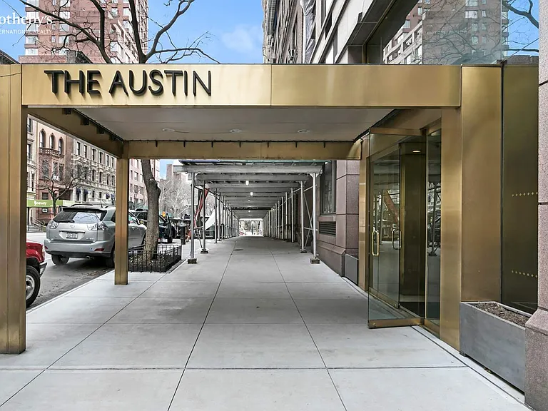 130 W 79th St #10C — Photo 9