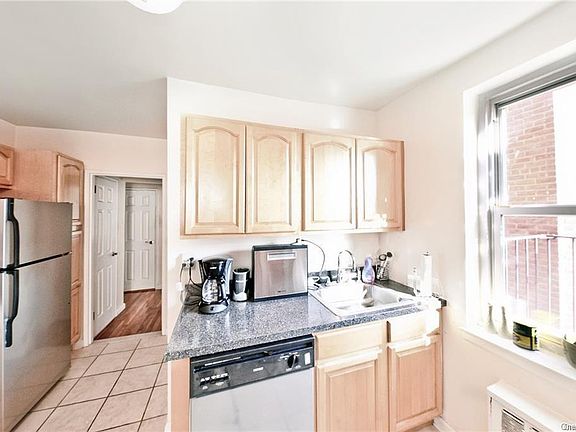 5th image of 440 Warburton Ave APT 4G