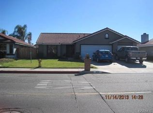 1009 W Thornton Ave, Hemet, CA 92543