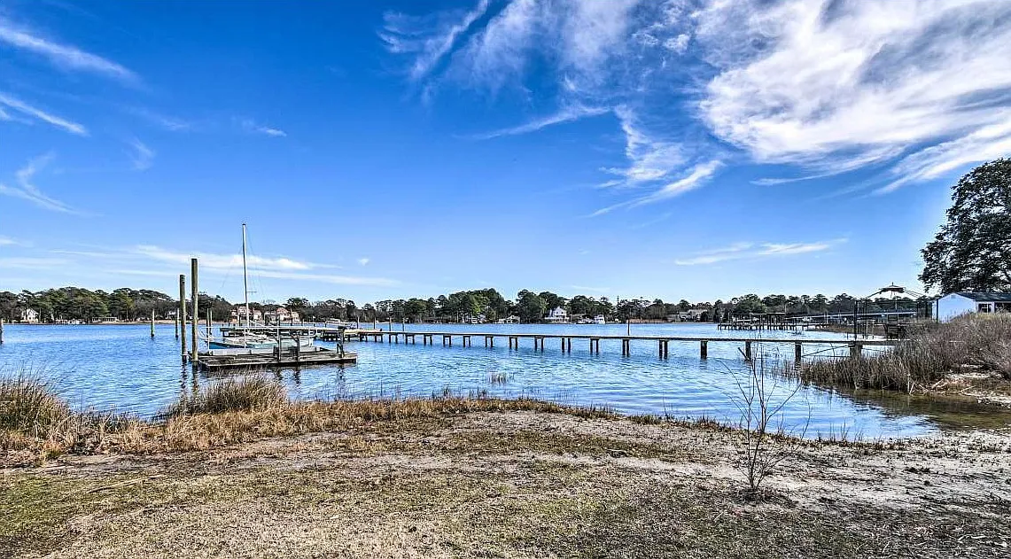 4 bed, 2403 sqft, $3,850 — Photo 1