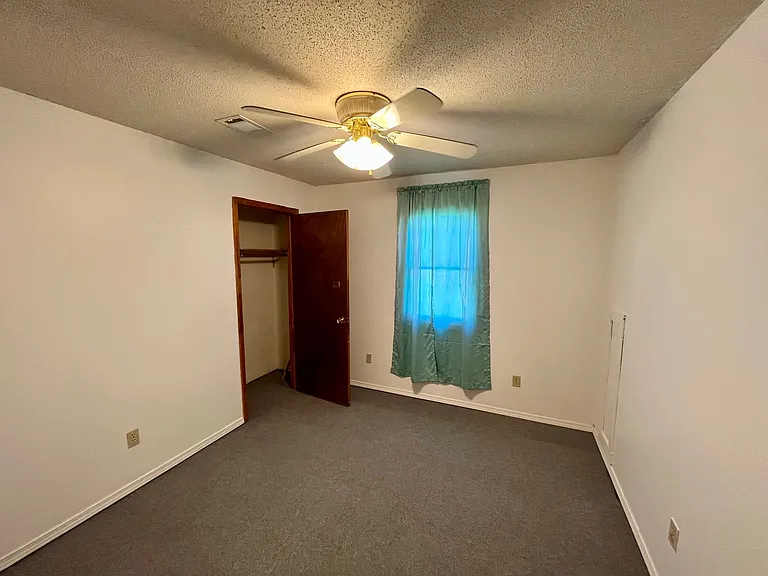 904 Springfield Rd — Photo 10