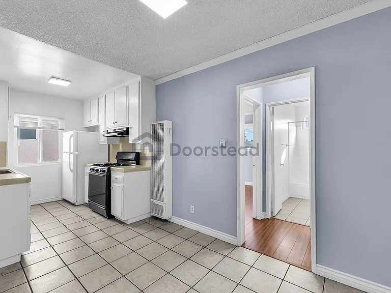 3126 S Canfield Ave #7 — Photo 8