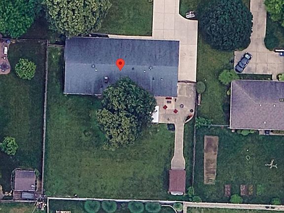 5th image of 1008 Hyde Park Dr