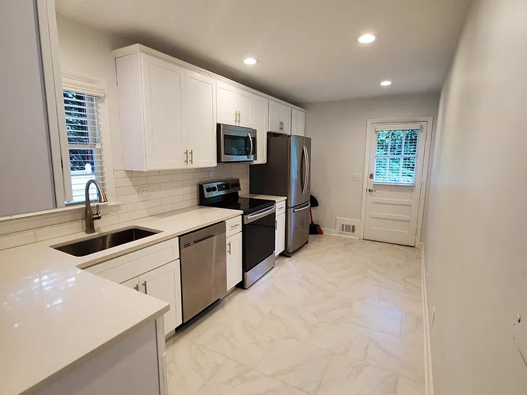 508 Allen Rd NE — Photo 5