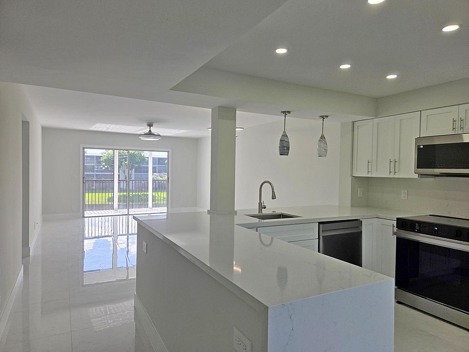 1st image of 14310 Strathmore Lane #305