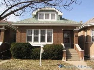 3020 N Kostner Ave, Chicago, IL