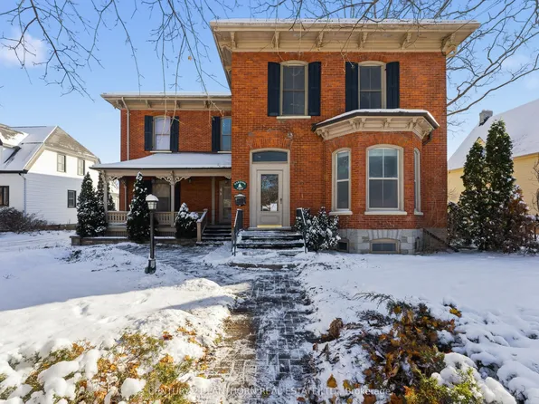 340 Main St, Deseronto, ON K0K 1X0