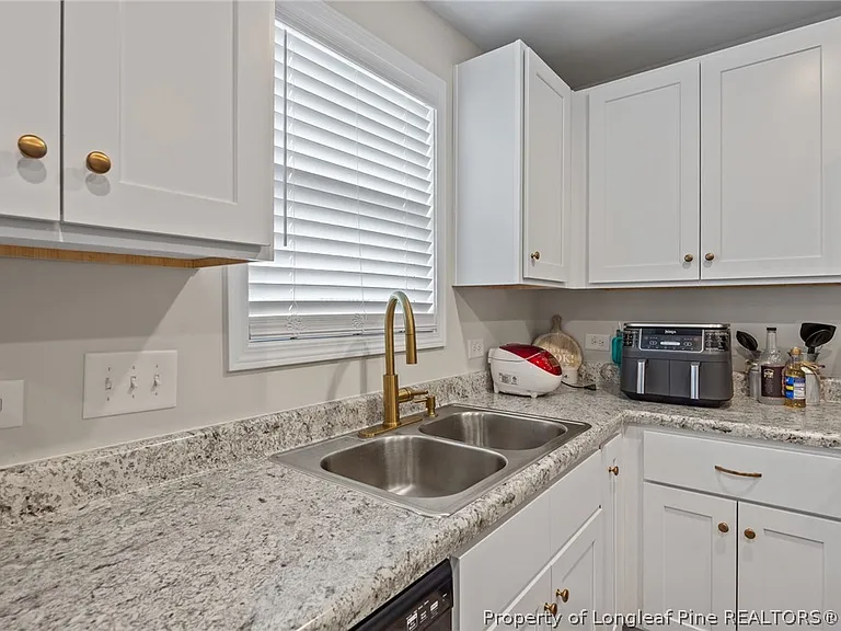 157 Presley St — Photo 33