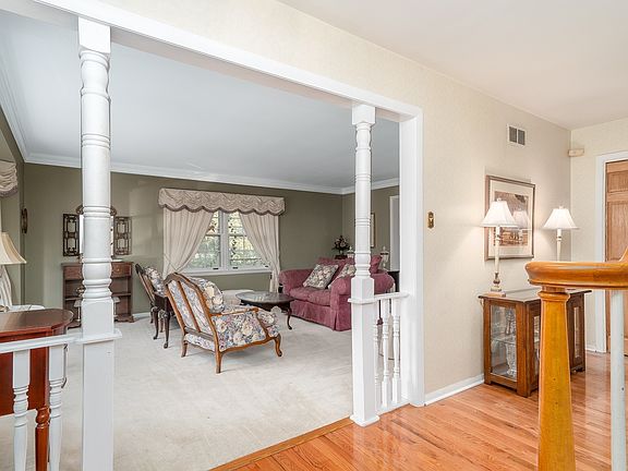 2nd image of 1705 Brookwood Dr