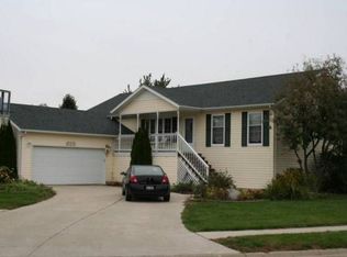 222 S Hossack St, Seneca, IL 61360